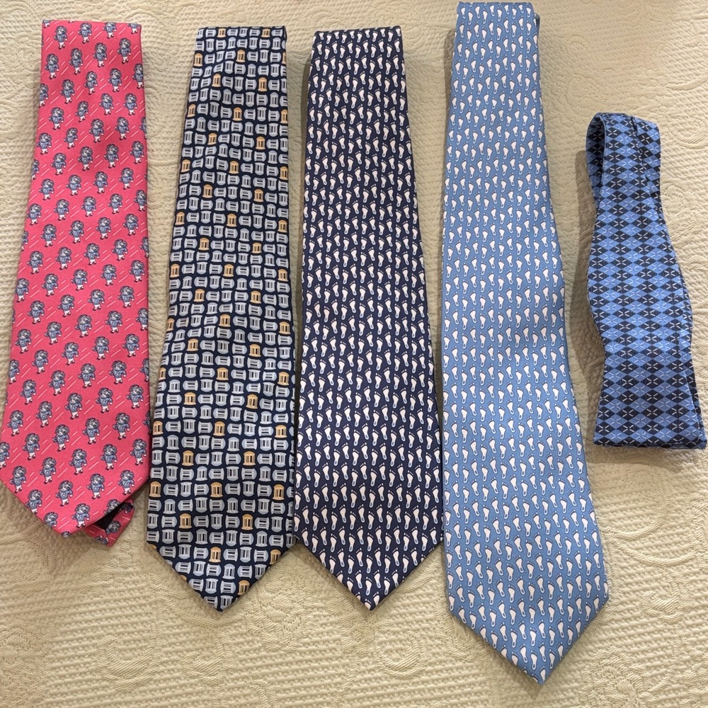 UNC Tarheels - Vineyard Vines Men's Tie Collection - Red, Blue, Black